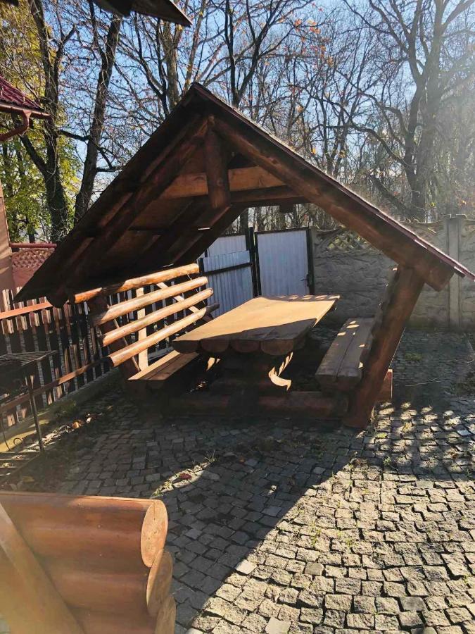 Катерина Otel Chynadiyovo Dış mekan fotoğraf
