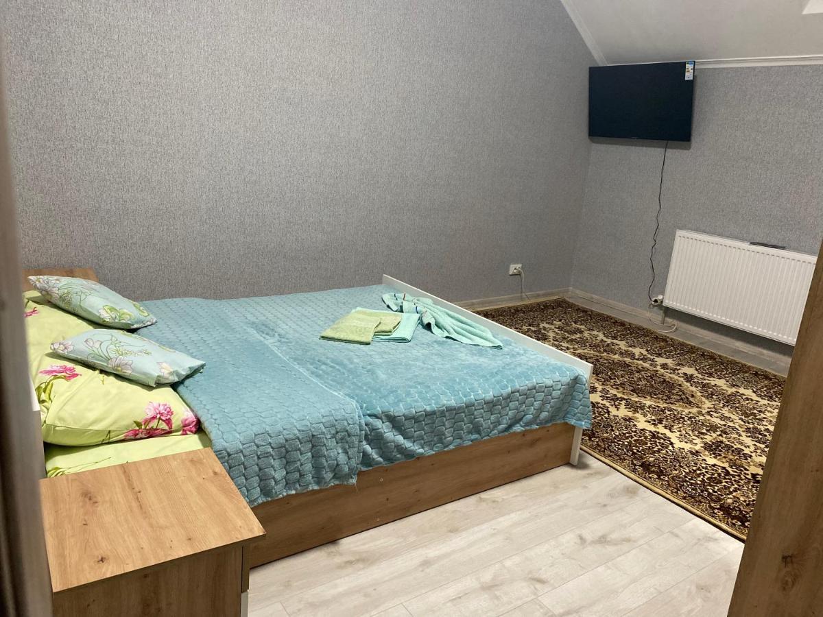 Катерина Otel Chynadiyovo Dış mekan fotoğraf